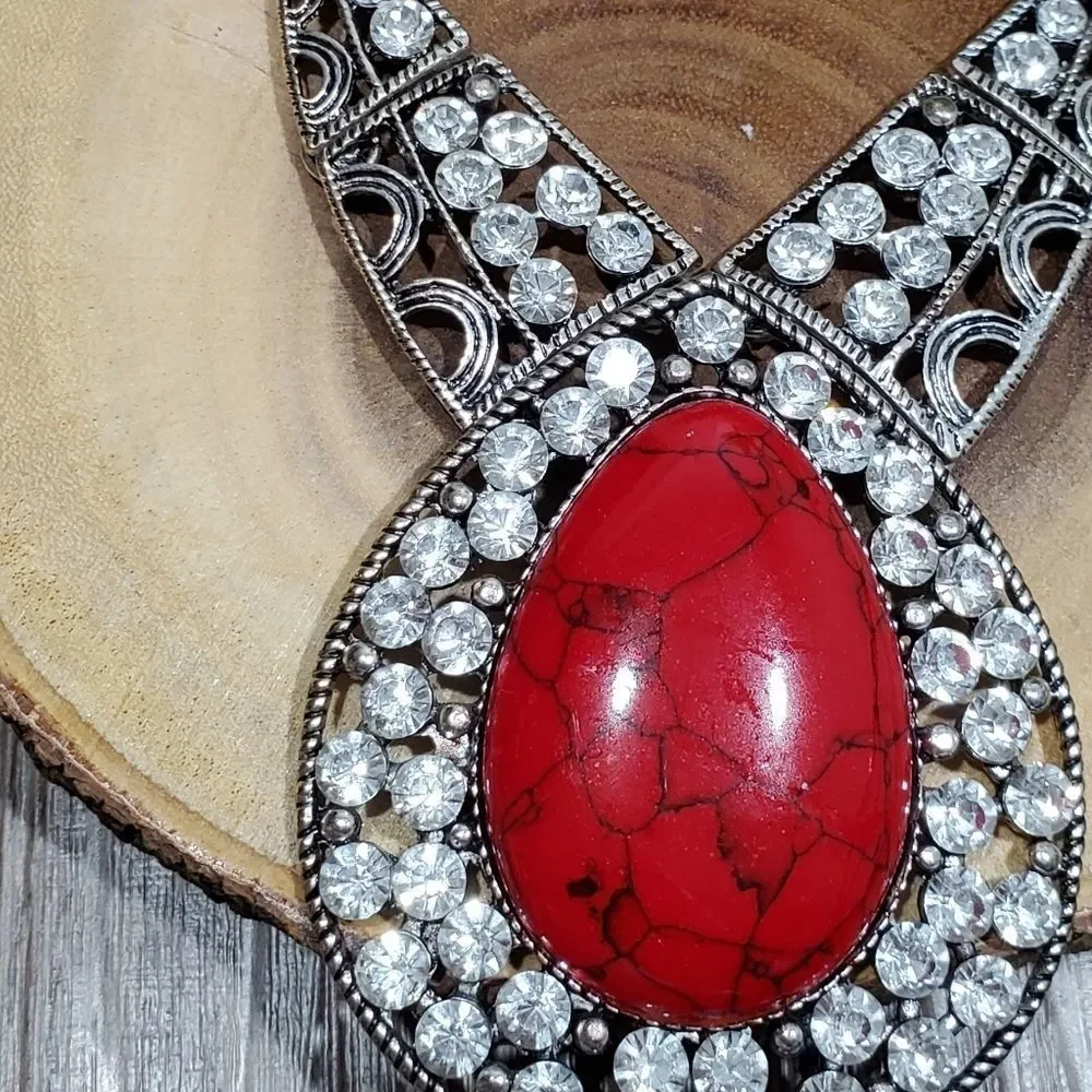 Large red‎ jeweled statement necklace